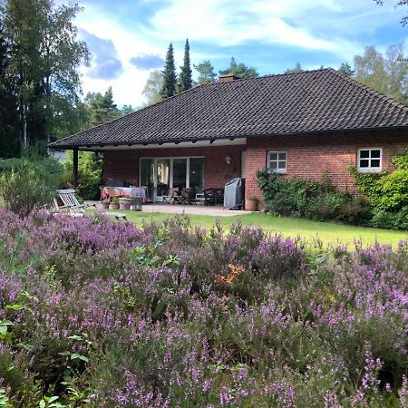 Landhaus Mitten In Der Lueneburger Heide Ундело Экстерьер фото