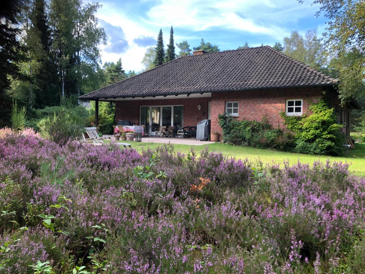 Landhaus Mitten In Der Lueneburger Heide Ундело Экстерьер фото